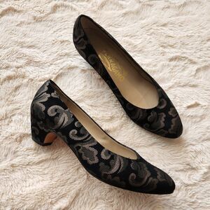 Salvatore Ferragamo dressy heels / 6B / made in Italy
